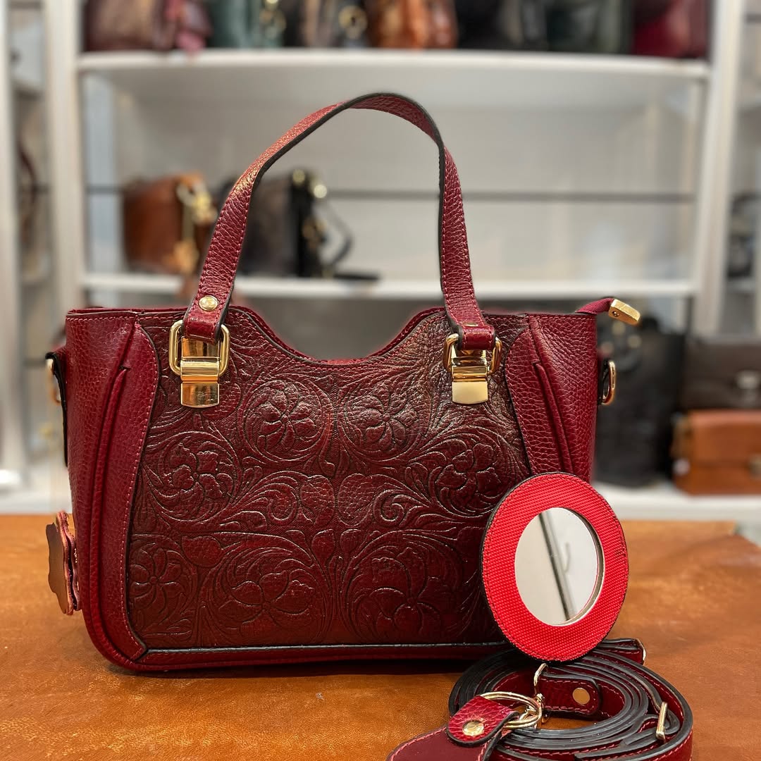 کیف دستی قابدار چرمی حکاکی با آیینه و سرکلیدی