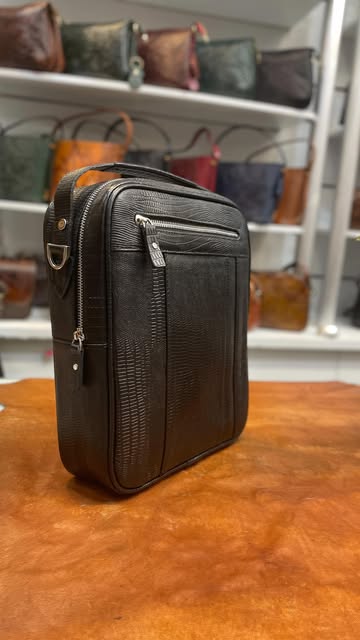 کیف نیمه اداری چرمی کد 126