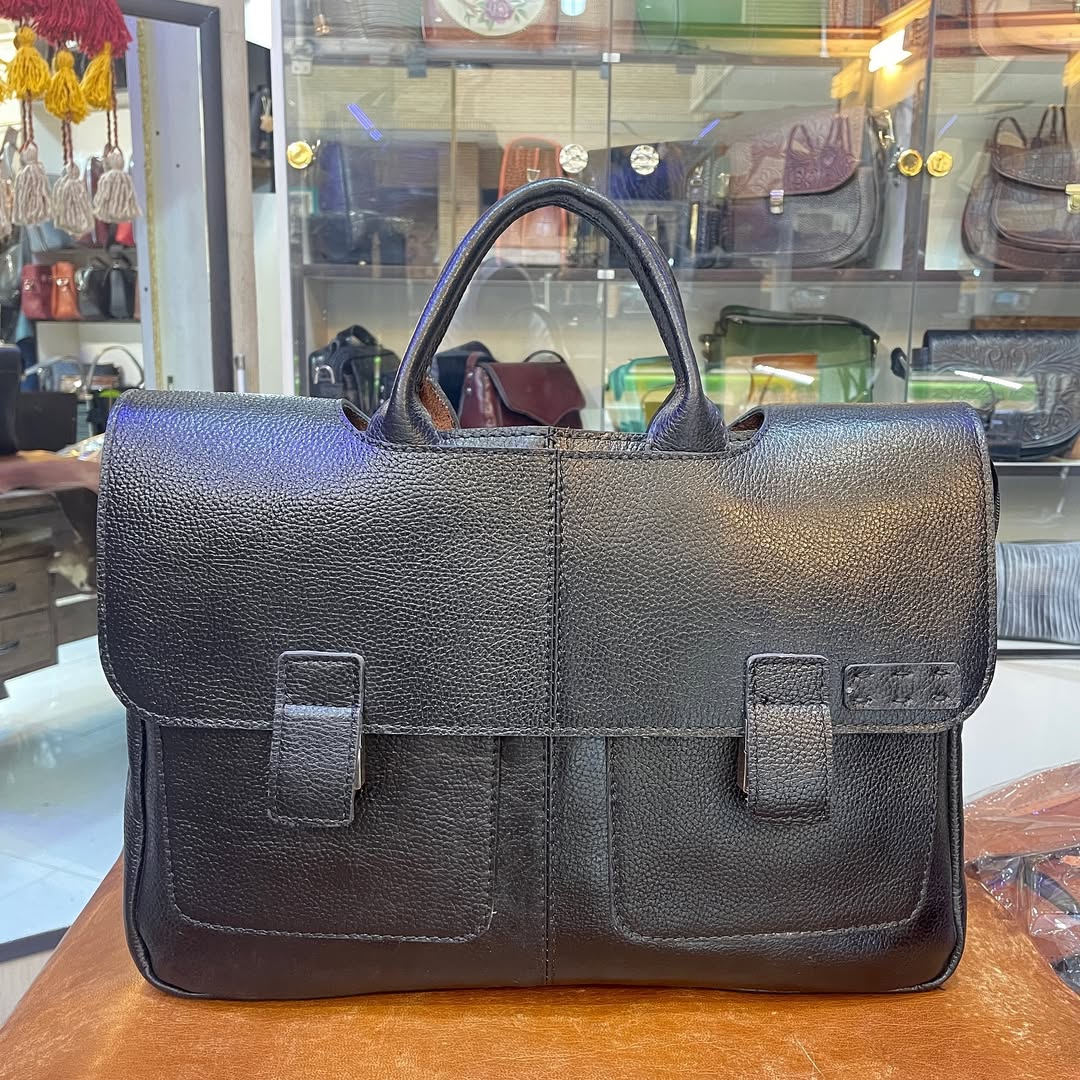 کیف اداری چرم طبیعی سرخانه دار سگک دار